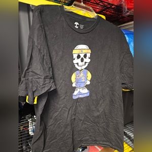 Oaklandish Skull Bobble head size xl t shirt preowned smoke/petfree home